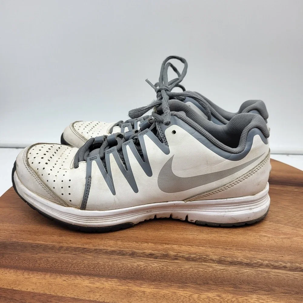 Nike Vapor Court Running Shoes Womens Size 8 631713-100 White Gray Trainers‎